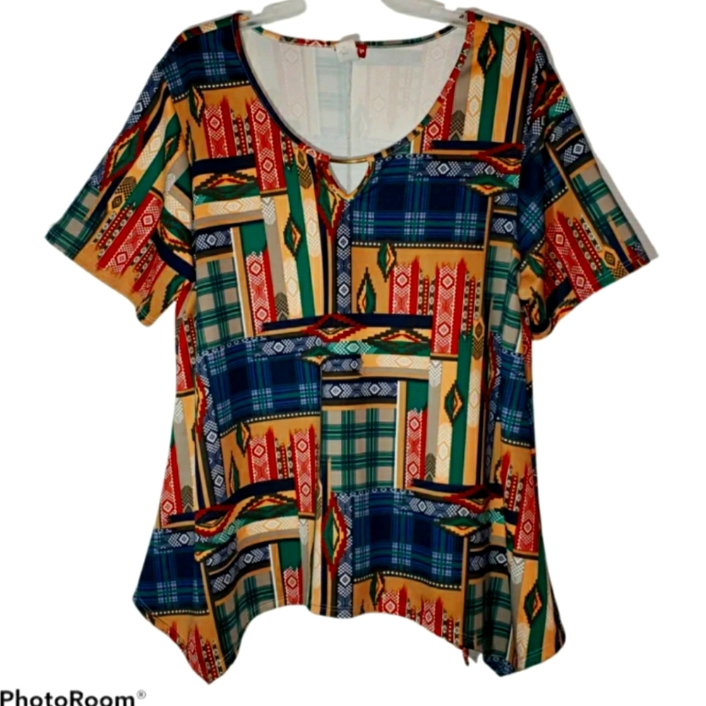 Style Up womens plus size 4x geometric print keyhole collar pullover blouse. 963